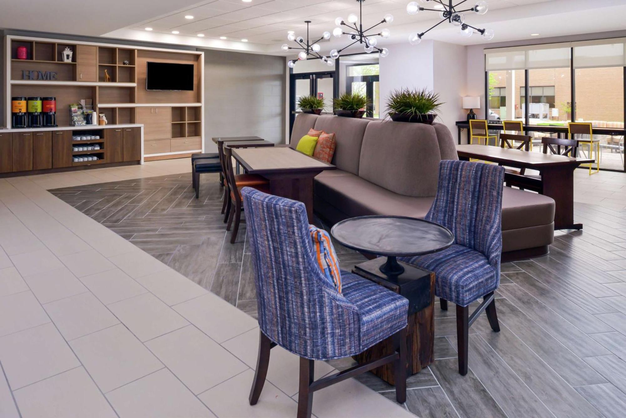 Hotel Home2 By Hilton Merrillville